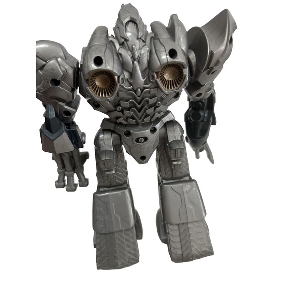 2009 Megatron Talking Light Up Action Figure Toy Transformers Revenge of Fallen - Picture 8 of 9